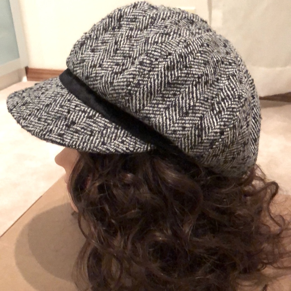 Chevron Winter Hat. - Picture 2 of 4